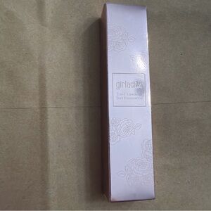 Girlactik 2-in-1 Luminous Tint Foundation - Cream